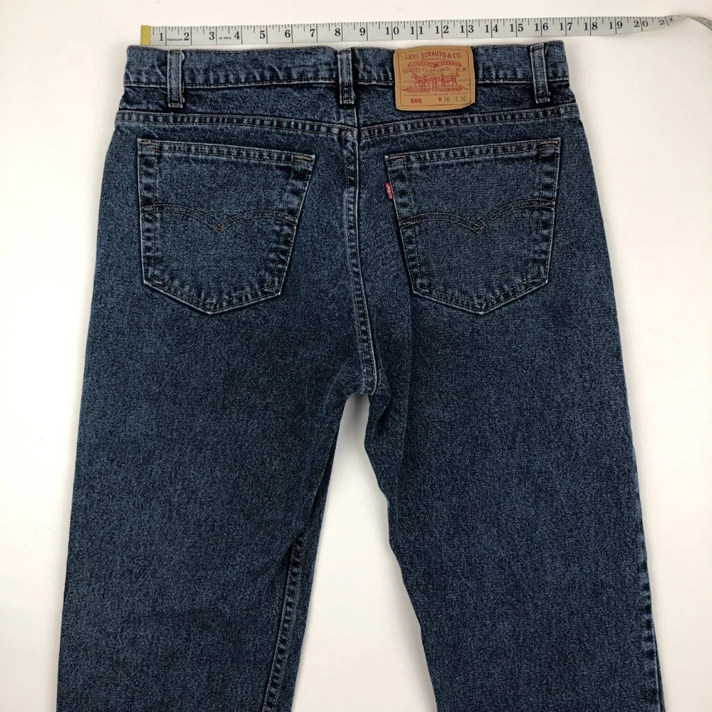 Vintage Levi’s 505 Jeans - Picture 2 of 8